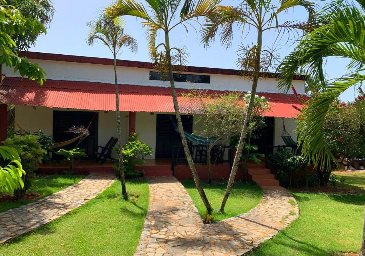 Hotel Rincon Rubi Las Galeras Exterior photo